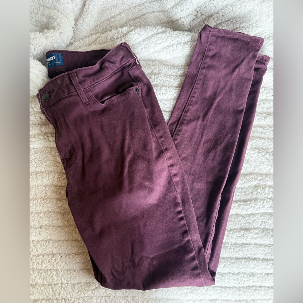 Old Navy Rockstar Midrise Deep Plum Skinny Jeans - Size 8